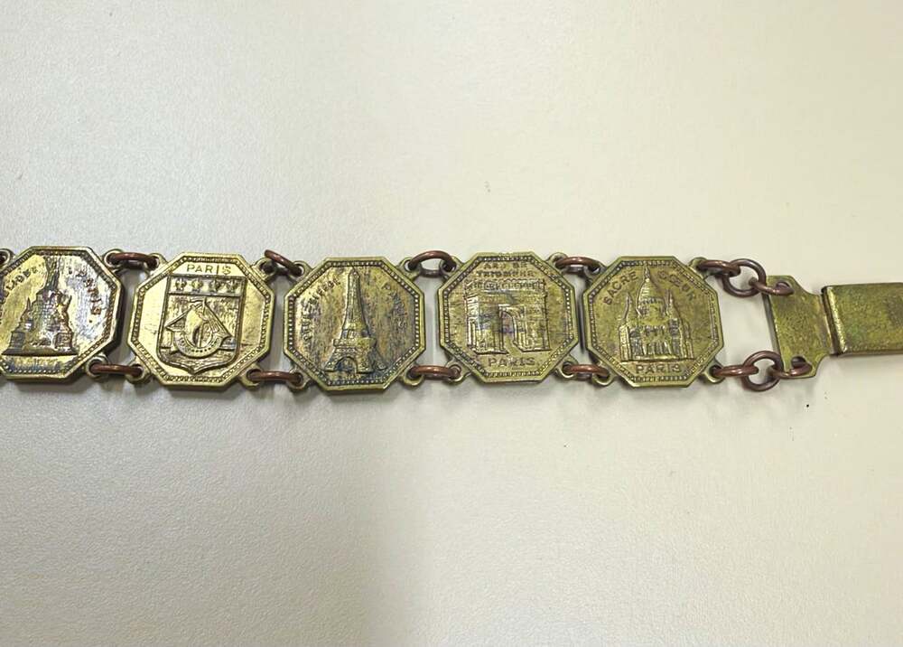 Vintage Paris France Souvenir Charm Bracelet Eiffel Tower Landmarks Gold Tone